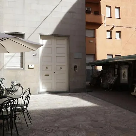 Moderno Attico In Centro Storico